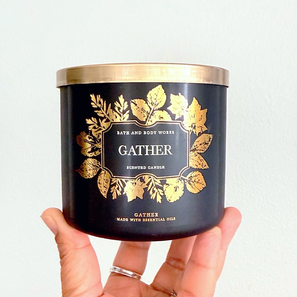 Bath & Body Works Gather Candle - Black with Gold Leaves